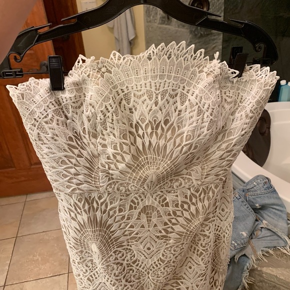 COPY - Never worn Badgley Mischka Lace Midi Dress - Picture 7 of 9